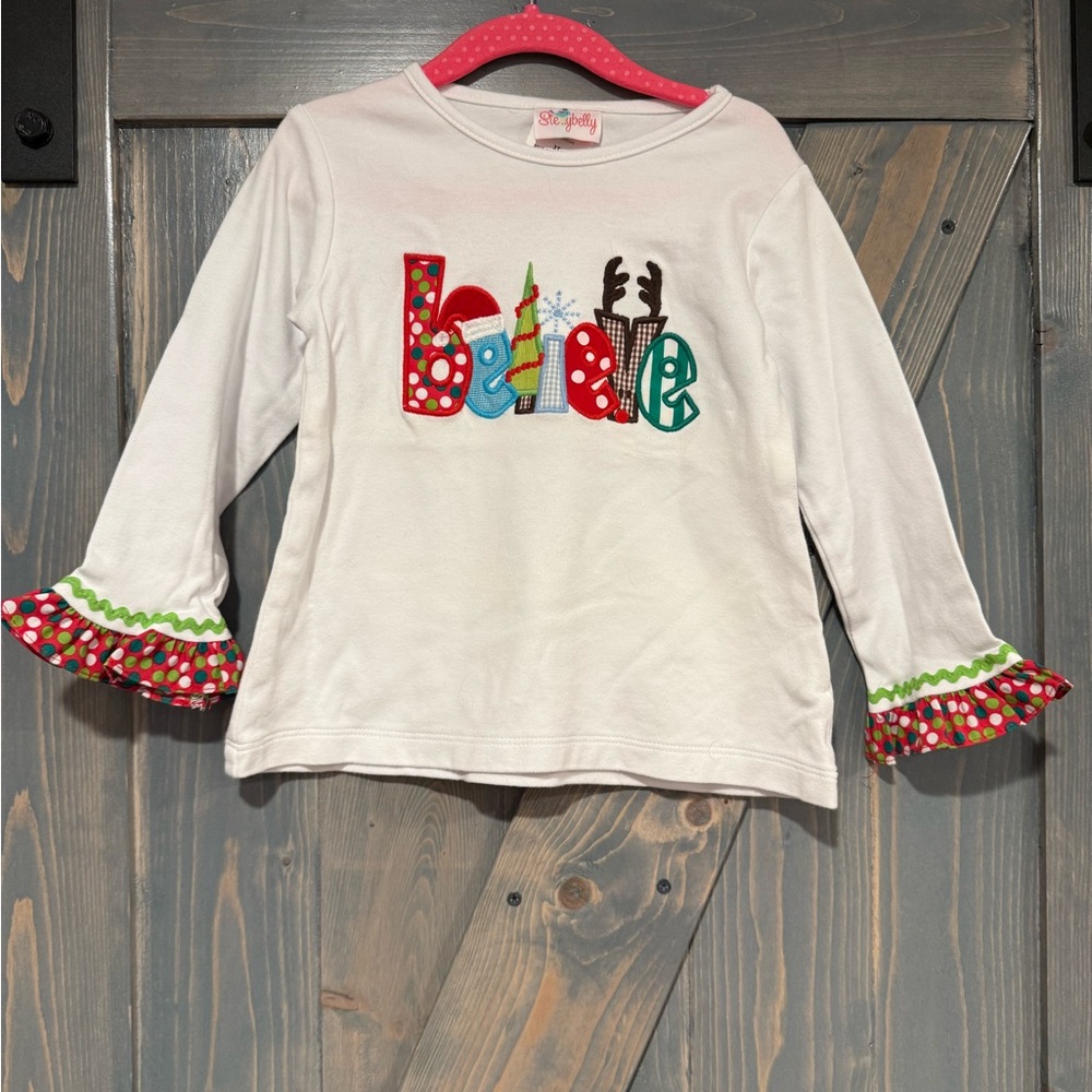 Srwllybelly White Long Sleeve Kids Tee with Festive 'Believe' Design